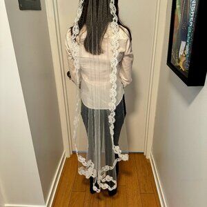 French Lace Mantilla Veil